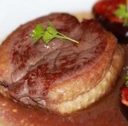 Tournedos de canard grillé à la sauce au foie gras